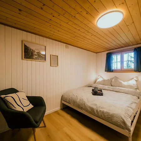 Peaceful Alpine Hideaway - Hot Tub & Terrace Axalp