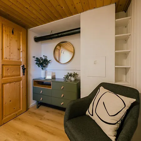 Lägenhet Peaceful Alpine Hideaway - Hot Tub & Terrace Axalp