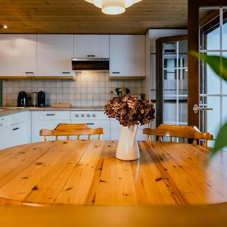 Peaceful Alpine Hideaway - Hot Tub & Terrace *