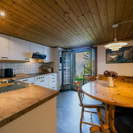 Apartamento Peaceful Alpine Hideaway - Hot Tub & Terrace