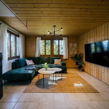 Peaceful Alpine Hideaway - Hot Tub & Terrace *