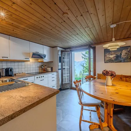 Peaceful Alpine Hideaway - Hot Tub & Terrace Axalp