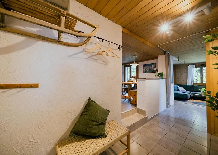 Lejlighed Peaceful Alpine Hideaway - Hot Tub & Terrace