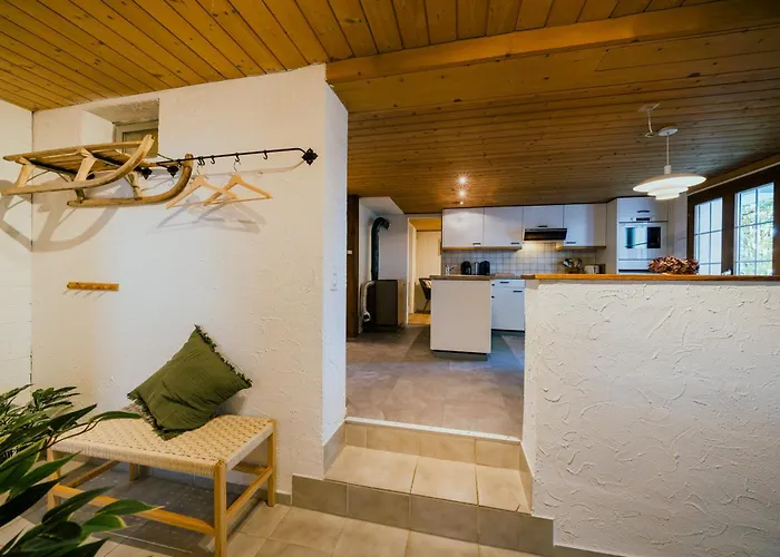 Peaceful Alpine Hideaway - Hot Tub & Terrace Lejlighed Axalp