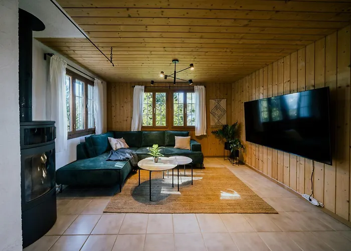 Peaceful Alpine Hideaway - Hot Tub & Terrace *