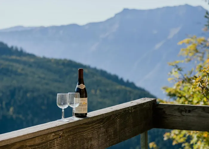Peaceful Alpine Hideaway - Hot Tub & Terrace