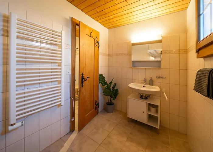 Peaceful Alpine Hideaway - Hot Tub & Terrace