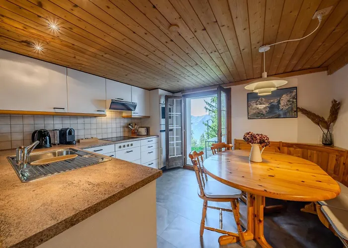 Peaceful Alpine Hideaway - Hot Tub & Terrace Axalp