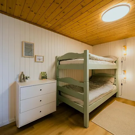 Apartman Peaceful Alpine Hideaway - Hot Tub & Terrace *